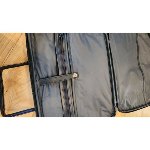 Vintage Floral Tapestry Briefcase With Faux Leather Accents & Dual Handles - Picture 13 of 16